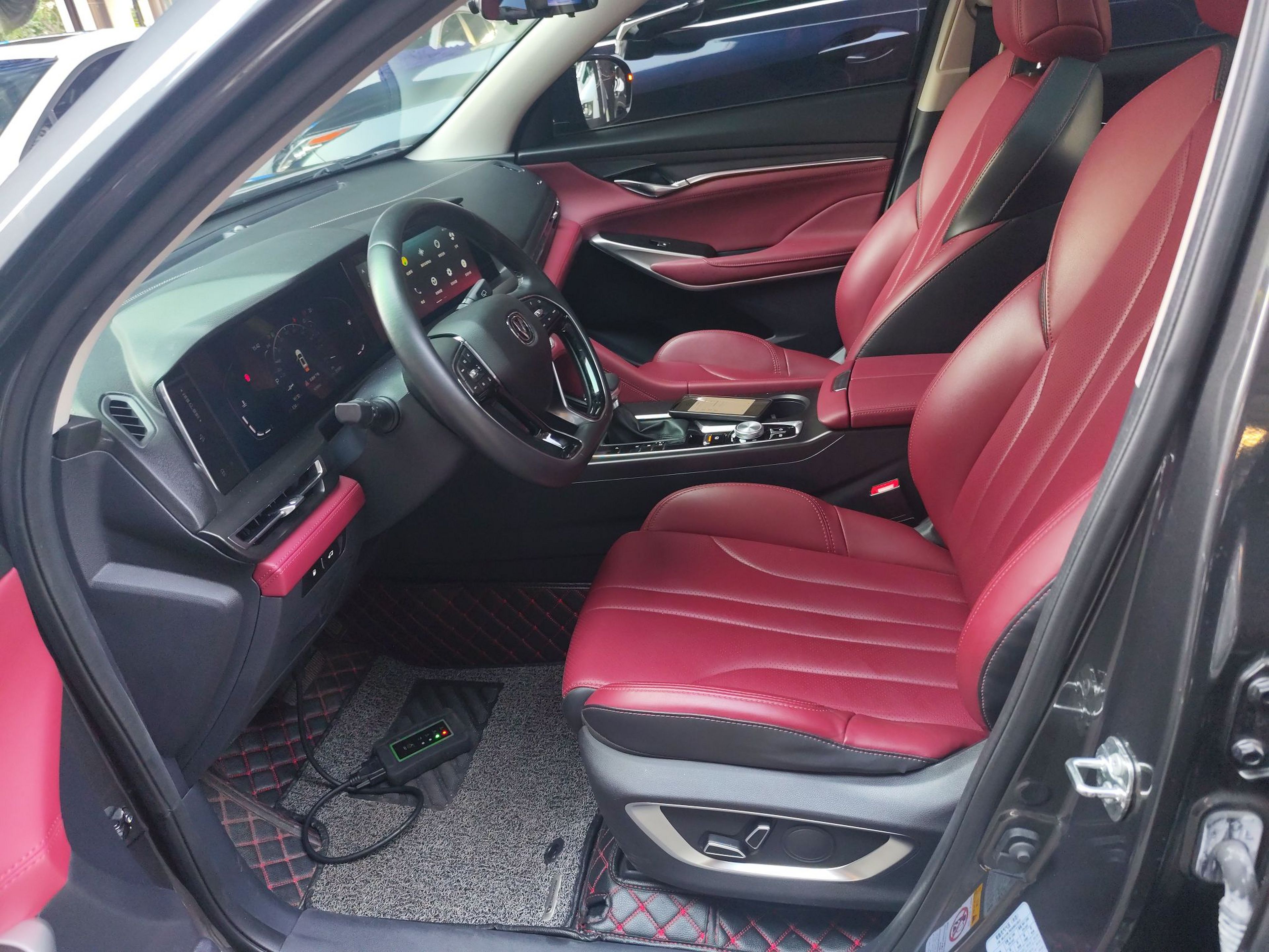 Переднее сиденье в автомобиле