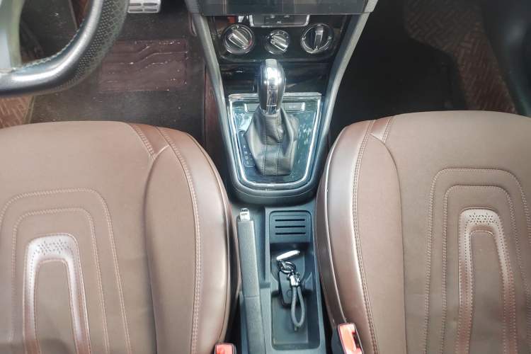 Used Volkswagen C-TREK 2017 1.6L Automatic Comfort Model
