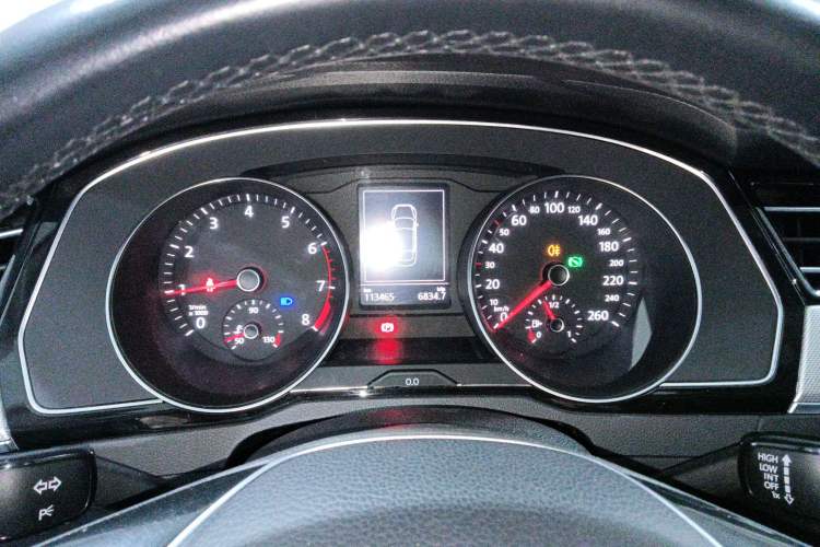 Used Volkswagen Magotan 2017 330TSI DSG Leading Model
