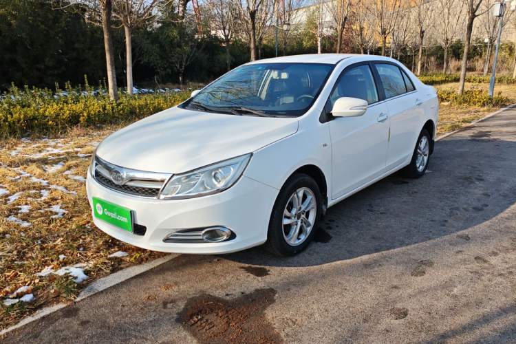 Used BYD Surui 2014 1.5L manual Comfort trim level
