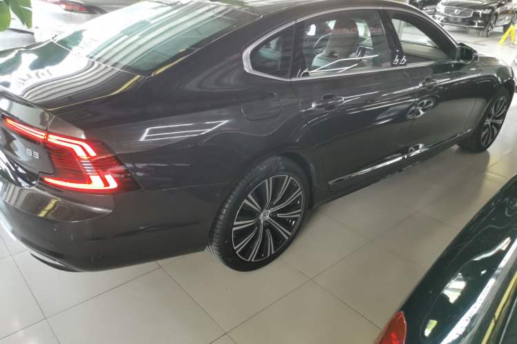 Used Volvo S90 2022 B5 Zhiyuan Luxury Edition
