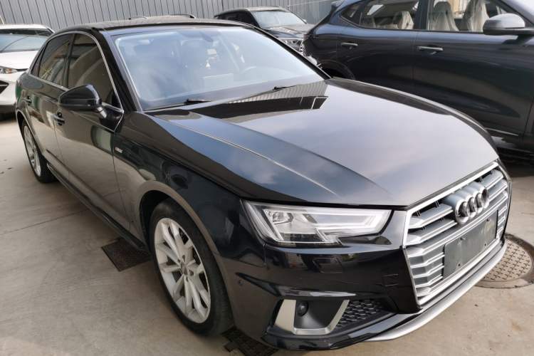 Used Audi A4L 2019 40 TFSI Fashion Edition China VI Emission Standard