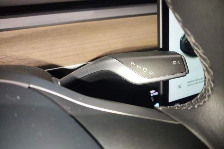 Used Tesla Model Y 2021 Long-Range All-Wheel-Drive Version