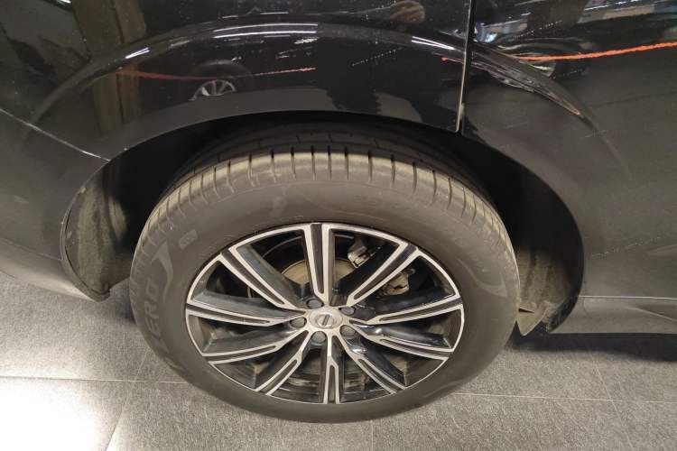 Used Volvo XC60 2021 T5 4x4 Smart Luxury Edition