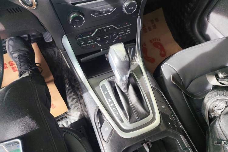 Used Ford Edge 2018 EcoBoost 245 Two-Wheel-Drive Titanium 7-Seater China V Standard
