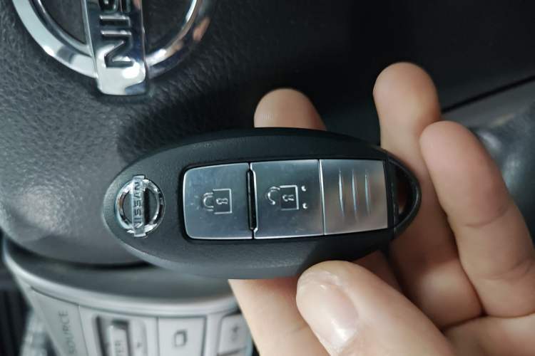 Used Nissan Tiida 2016 1.6L CVT Smart Drive Edition