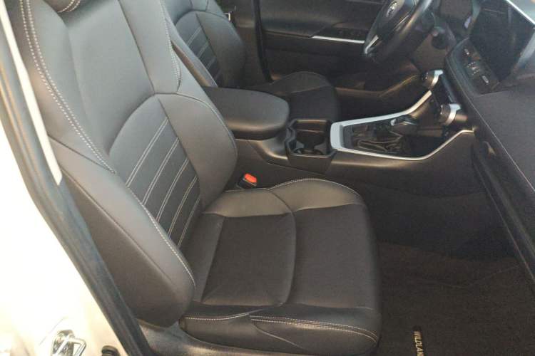 Used Toyota Wildlander 2023 2.0L CVT Four-Wheel Drive Luxury PLUS Edition