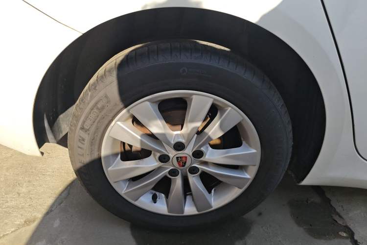 Used Roewe 360 2015 1.5L Automatic Luxury Edition