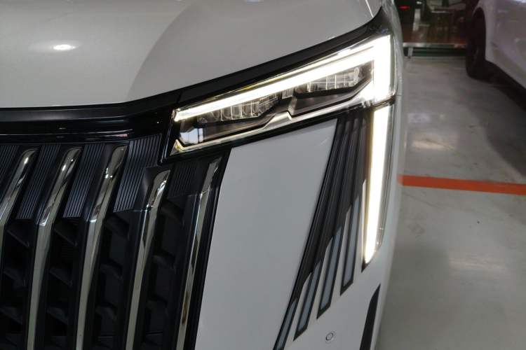 Used GAC Trumpchi M8 2024 Master Series 400T Prestige Edition
