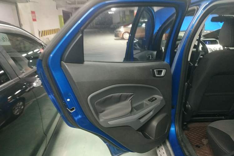 Used Ford EcoSport 2013 1.5L Automatic Fashion Model
