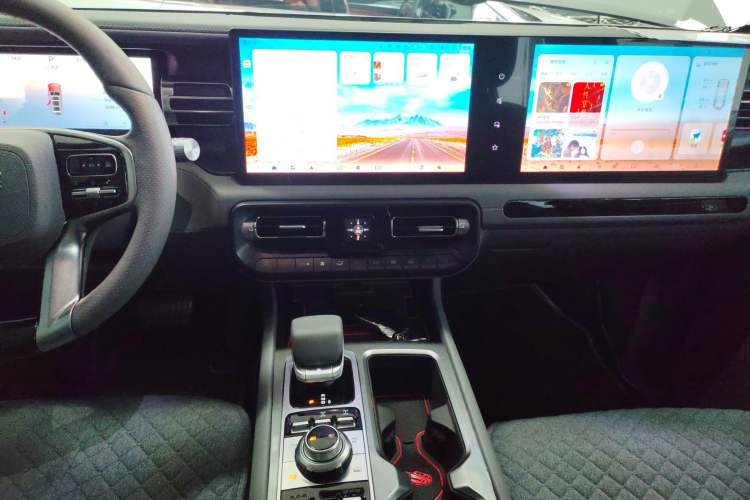 Used  BJ40 2024 2.0D All-New Blade Hero Crosser