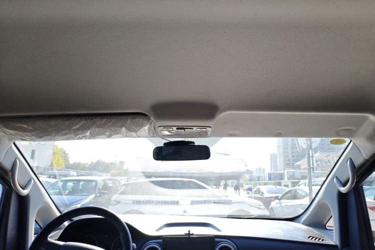 Used  M3 2023 1.8L 7/8-Seater Comfort Edition
