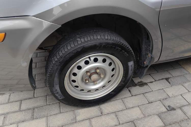 Used FORTHING Lingzhi 2015 V3 1.5L 7-Seater Luxury Model
