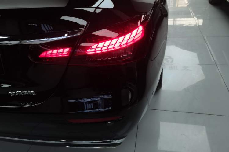 Used Mercedes-Benz E-Class 2023 Updated E 300 L Luxury Edition