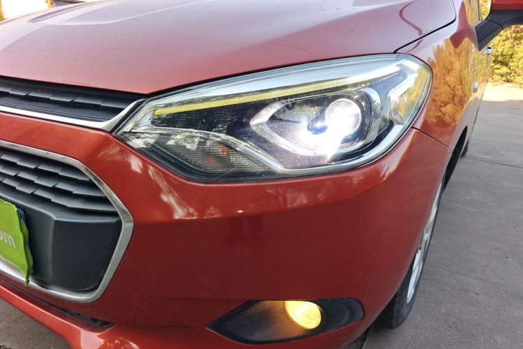 Used Chevrolet Lova RV 2016 1.5L Automatic FunDrive Edition
