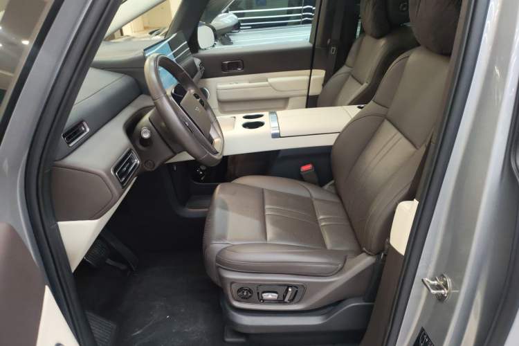 Used Li Auto MEGA 2024 Ultra Model