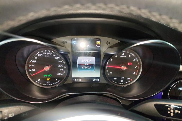 Used Mercedes-Benz GLC 2019 GLC 260 L 4MATIC Dynamic Model