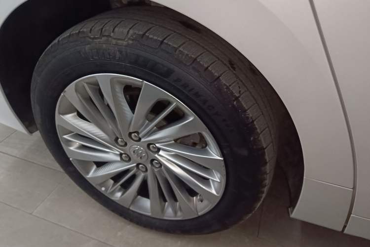 Used Buick Century 2023 2.0T Six-Seater Yinshi Edition
