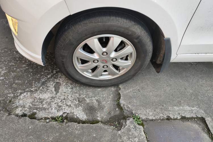 Used Wuling Hongguang 2014 1.5L S Standard Version
