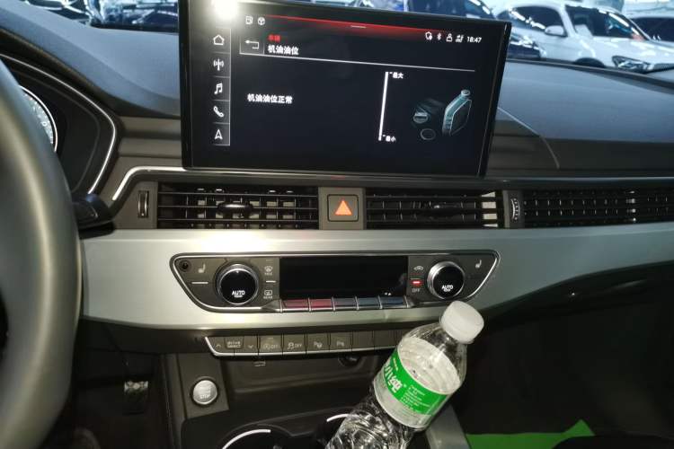 Used Audi A4L 2022 40 TFSI Luxury Dynamic Model
