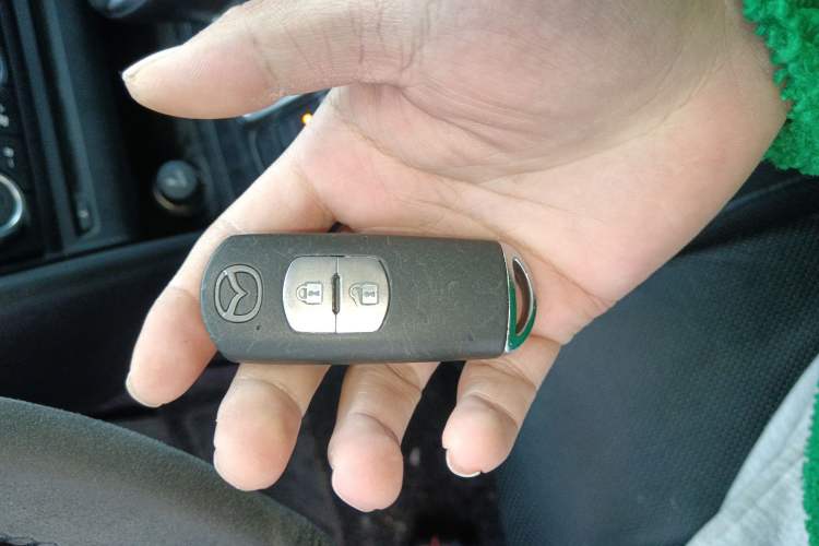 Used Mazda Mazda 3 Axela 2017 Hatchback 2.0L Automatic Sport Model China V Emission Standard
