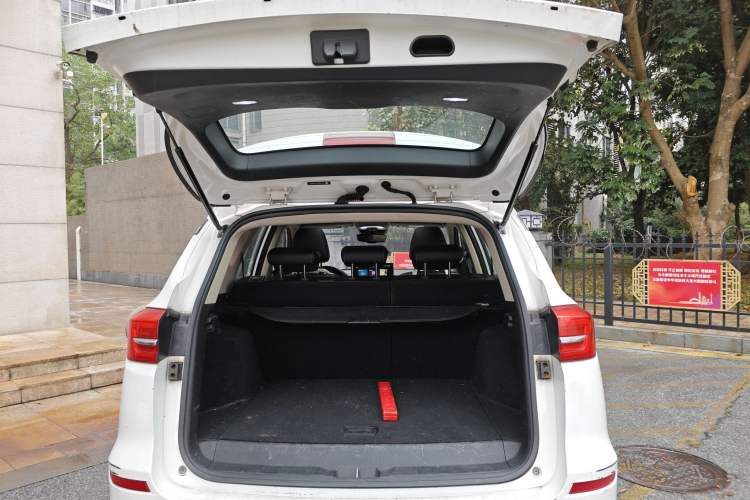 Used BYD Song New Energy 2019 Song DM 1.5TID Smart Connect Dynamic Model
