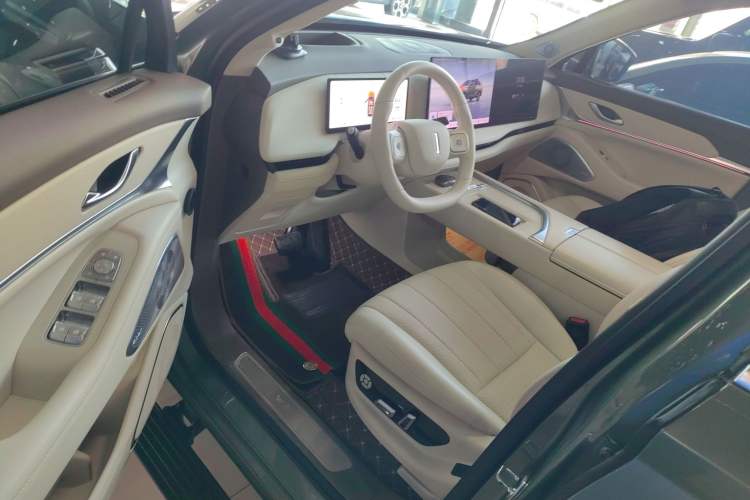 Used Wey Lanshan 2025 Four-Wheel Drive Max
