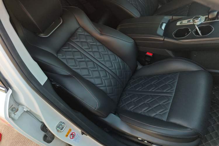 Used Changan UNI-K iDD 2022 Blue Whale iDD 130km 1.5T Prestige Model
