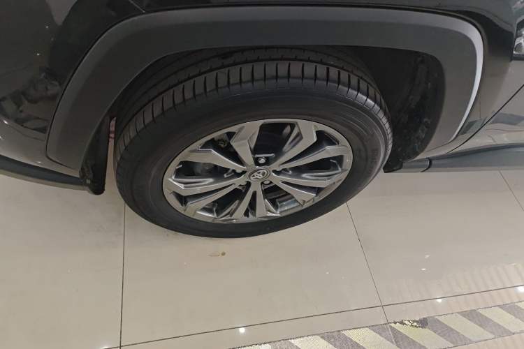 Used Toyota RAV4 2023 2.0L CVT Two-Wheel Drive Fashion Edition
