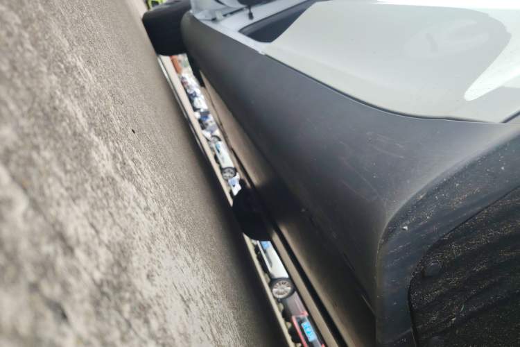 Used Tesla Model Y 2025 Updated Version Long-Range All-Wheel Drive
