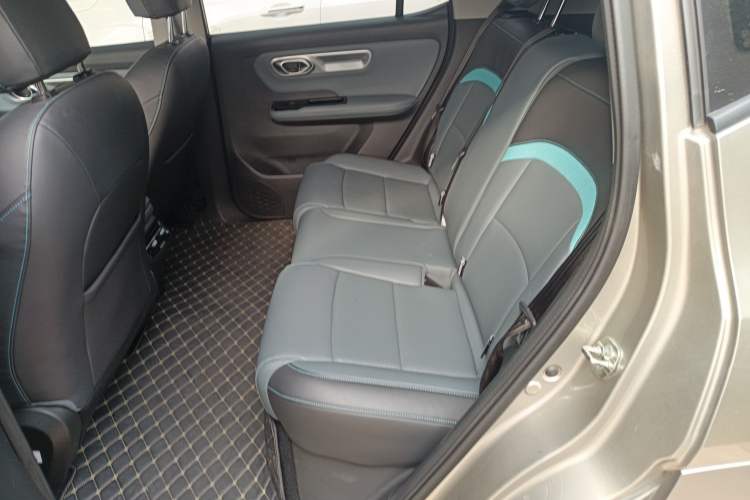 Used AION Y 2023 Plus 510 Smart Edition