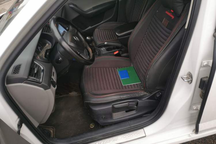 Used Skoda Octavia 2015 1.6L Manual Eado Edition