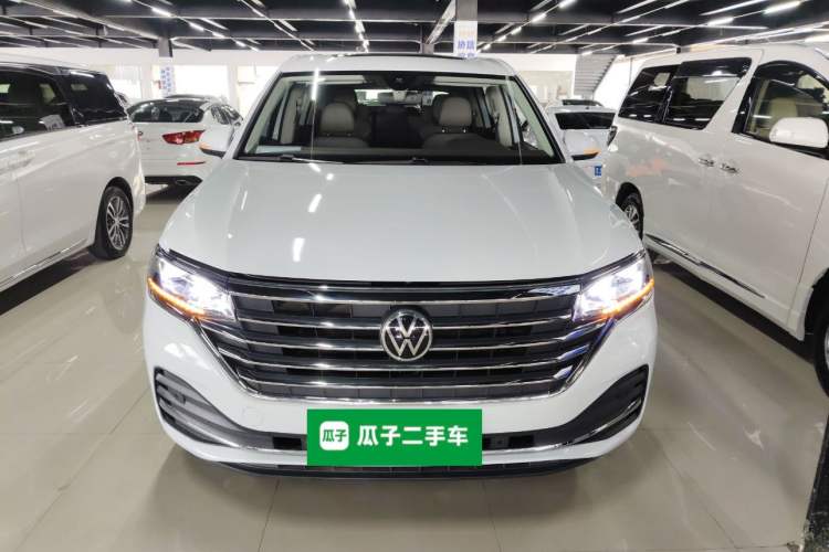 Used Volkswagen Viloran 2024 330TSI Luxury Edition
