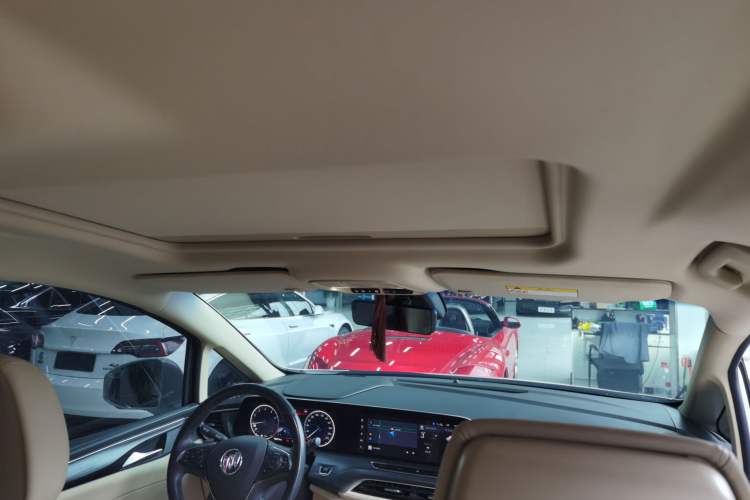 Used Buick GL8 2023 ES Lu Zun Deluxe Model
