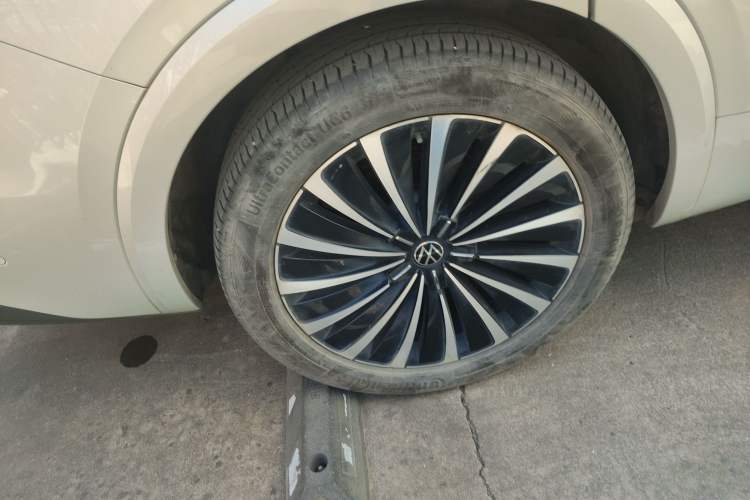 Used Volkswagen Viloran 2020 380TSI Prestige Edition
