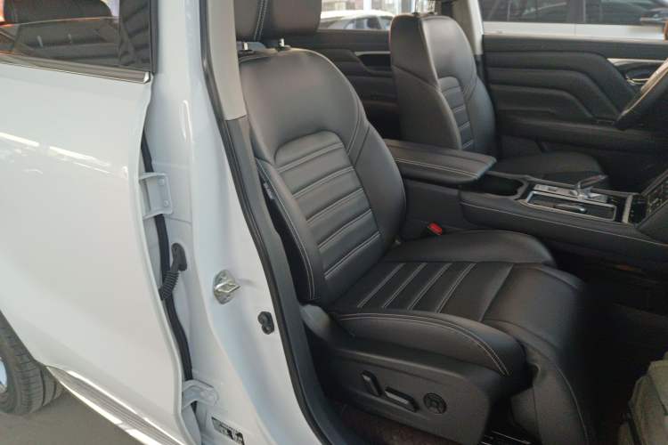 Used Venucia Star 2023 260T Starful Achievement Edition Pro
