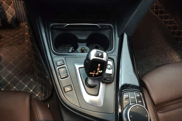 Used BMW 3 Series 2019 320Li Fashion Model
