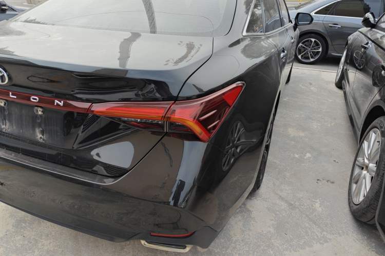 Used Toyota Avalon 2022 2.0L Luxury Edition