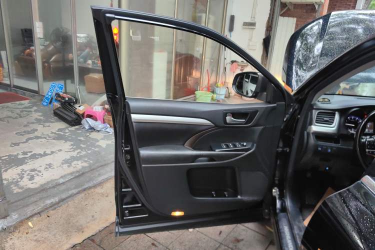 Used Toyota Highlander 2015 2.0T Four-Wheel Drive Luxury Edition 7-Seater
