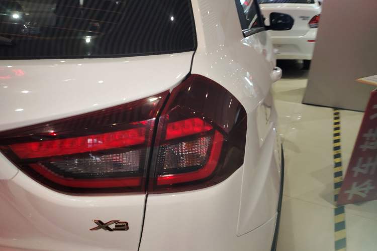 Used Geely Auto Vision X3 2020 1.5L CVT Luxury Model
