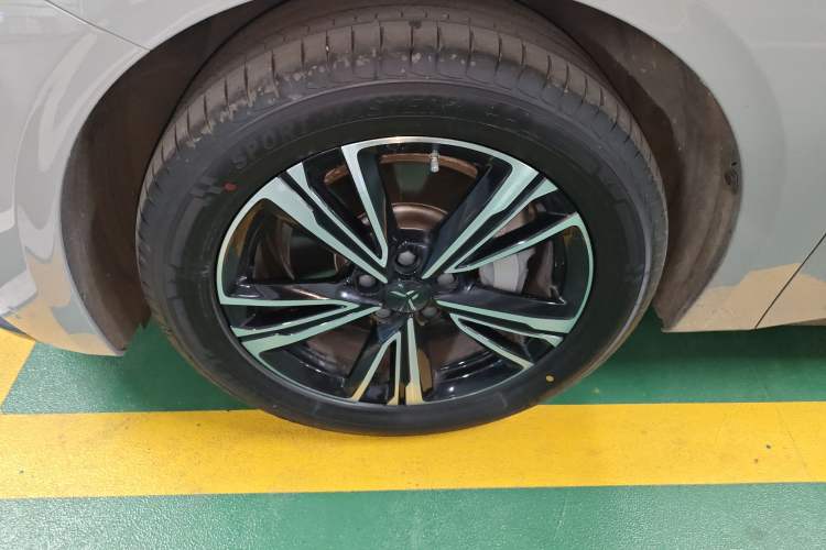 Used Hongqi EH7 2024 690 Pro