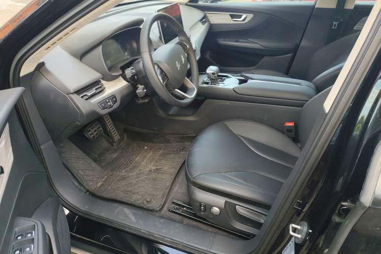 Used Hongqi E-QM5 2023 560km PLUS
