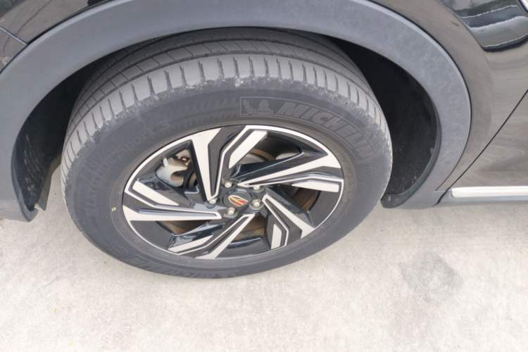 Used Hongqi HS5 2022 Revised Version 2.0T Smart Connect Flagship Edition
