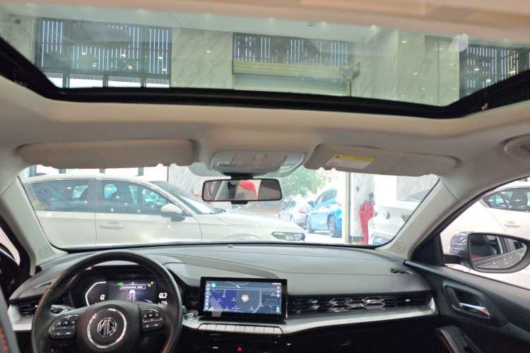 Used MG 5 2021 300TGI DCT Elegant Luxury Edition
