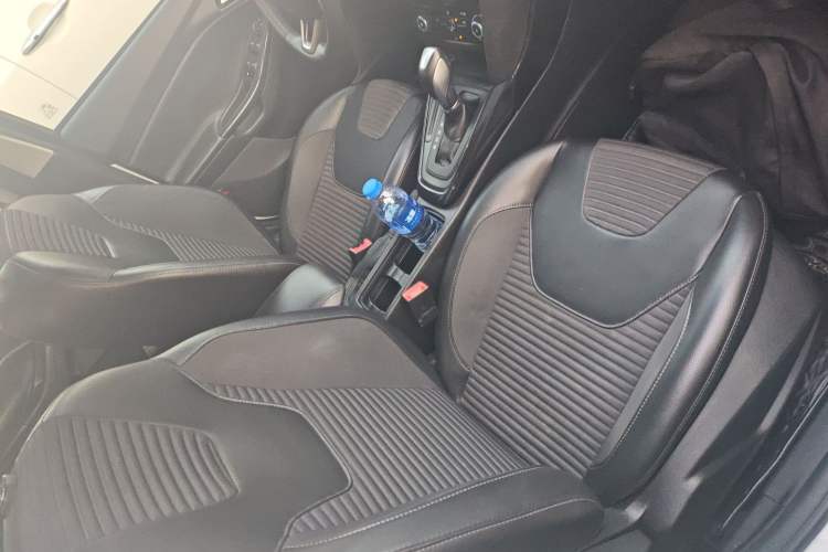 Used Ford Focus 2018 Hatchback Classic 1.6L Automatic Trendy SmartDrive Edition