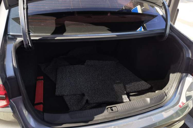 Used Chevrolet Monza 2019 RS 330T Automatic Comfort Edition China VI Standard
