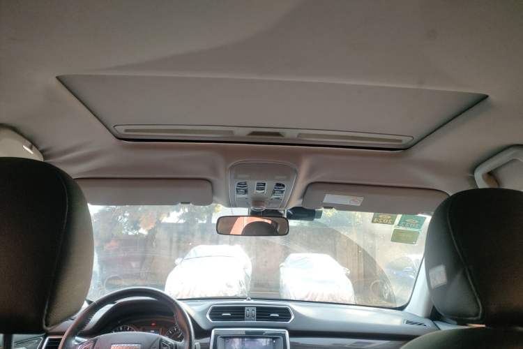 Used Haval H2 2016 Red-Label 1.5T Manual Two-Wheel Drive Luxury Model
