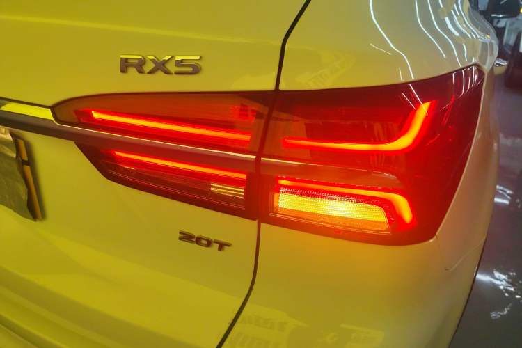 Used Roewe RX5 2020 20T Automatic 4G Connected Million-Dollar Flagship Edition
