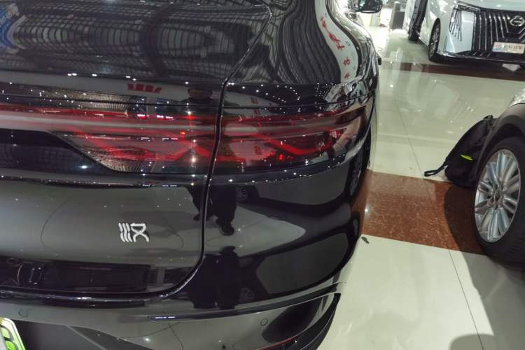 Used BYD Han 2024 DM-i Glory Edition 121KM Premium Model
