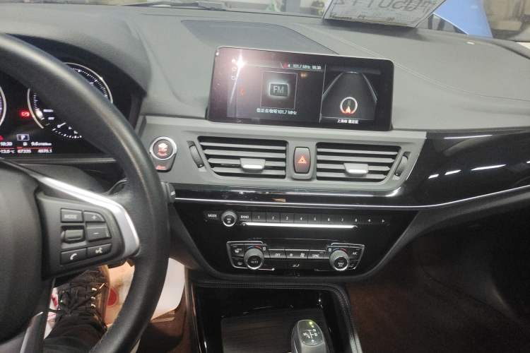 Used BMW 1 Series 2018 118i Design Package Edition
